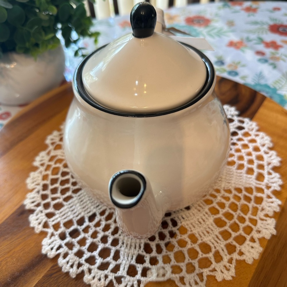 Ceramic “TEA TIME” Teapot with lid - Picture 7 of 9